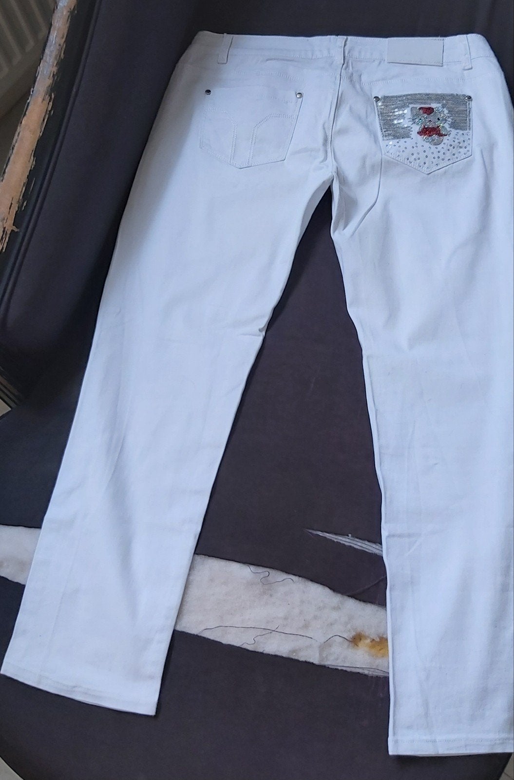 Witte stretch broek Kitty pailletten large Camille.., Maat 42/44 (L), Ophalen of Verzenden, Zo goed als nieuw, Lang