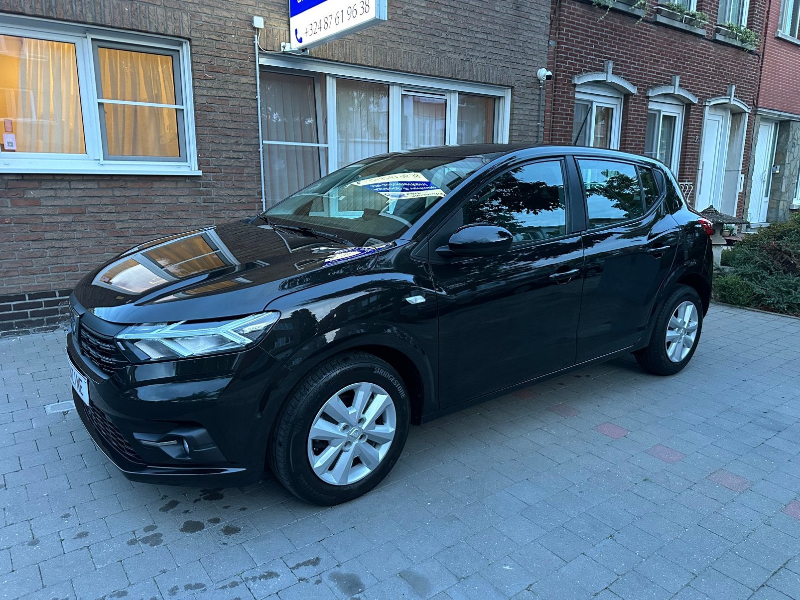 Dacia Sandero 1.0i! Topstaat* Airco*Navi* 37000km* Garantie!, Auto's, Voorwielaandrijving, Testrit aan huis, Stof, Zwart