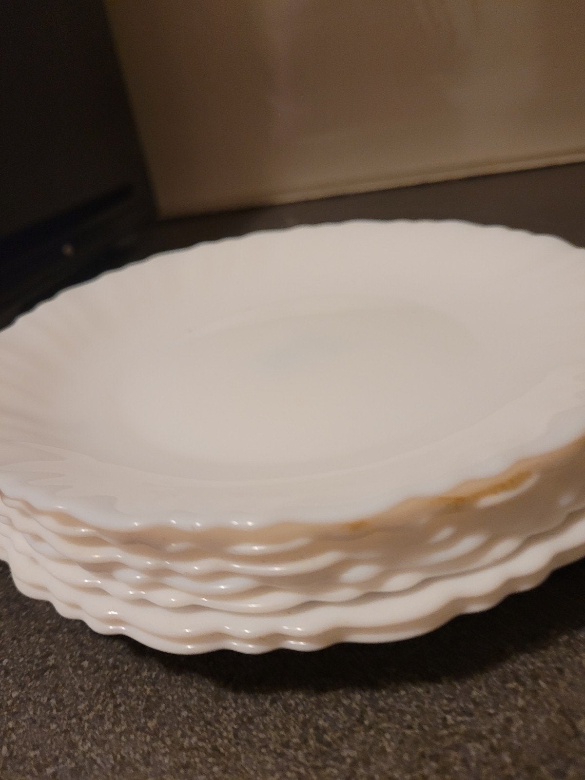 Assiette arcopal deux sorte plateau avec couvercle et assiet, Enlèvement, Rond, Autres matériaux