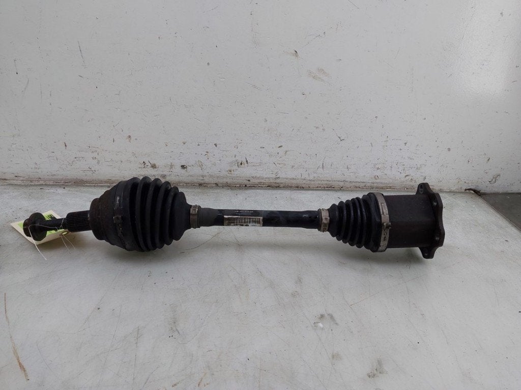 AANDRIJFAS LINKS VOOR Skoda Octavia Combi (5EAC), Gebruikt, Info@skoda-auto.de, Skoda, Max-Planck-Straße  3-5
64331  Weiterstadt, DE