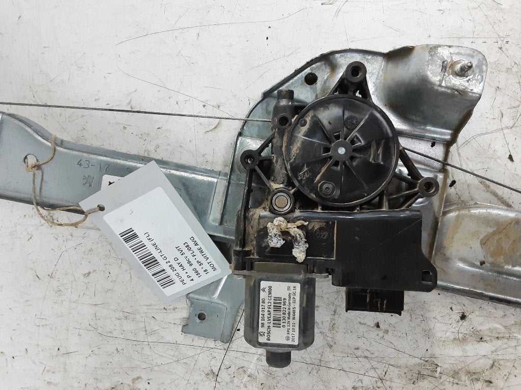 MOTEUR LEVE VITRE ELECTRIQUE AVANT GAUCHE (9816401780), Gauche, Mevr. I. Hauben, Utilisé, Rue de l'Espoir 34 34
4030  GRIVEGNÉE, BE