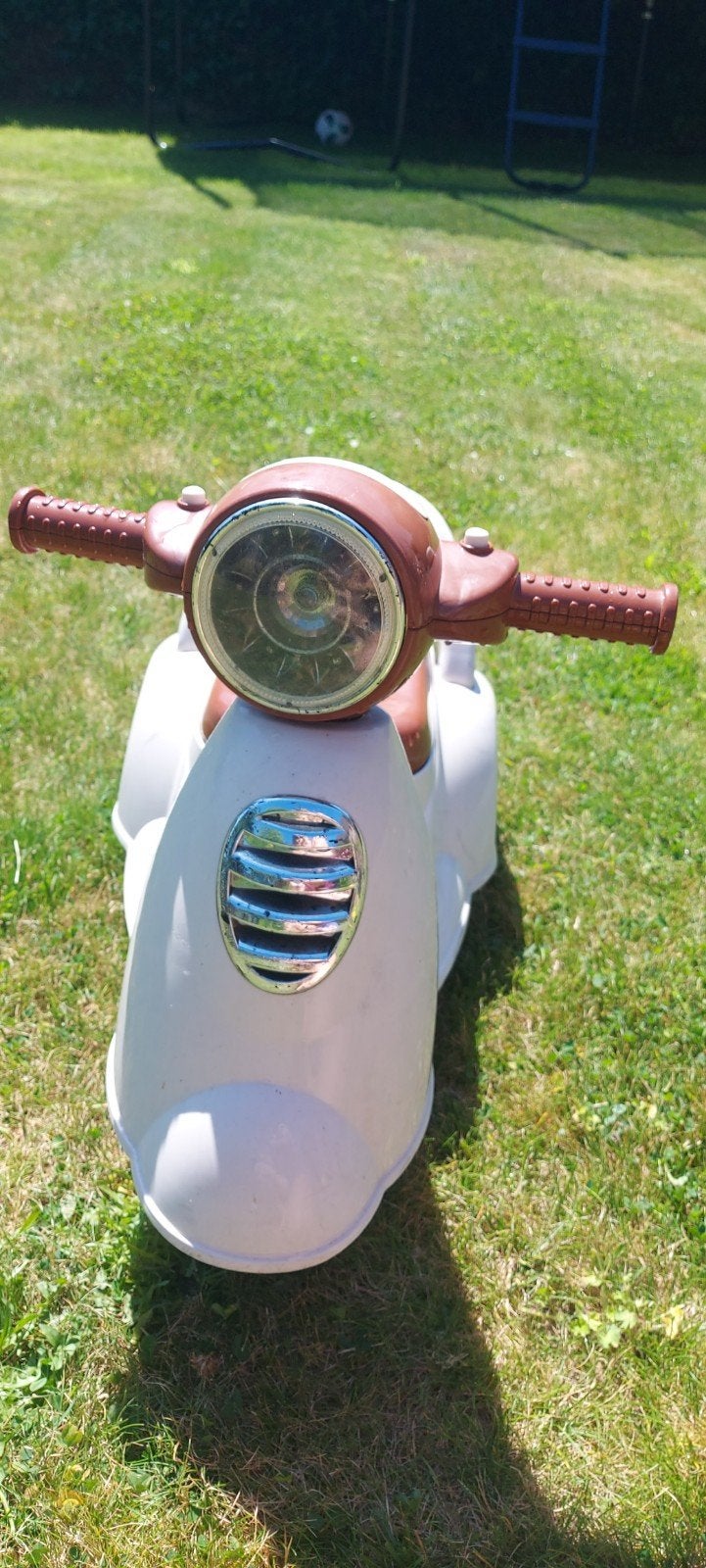 Loopfiets vespa scooter, Ophalen