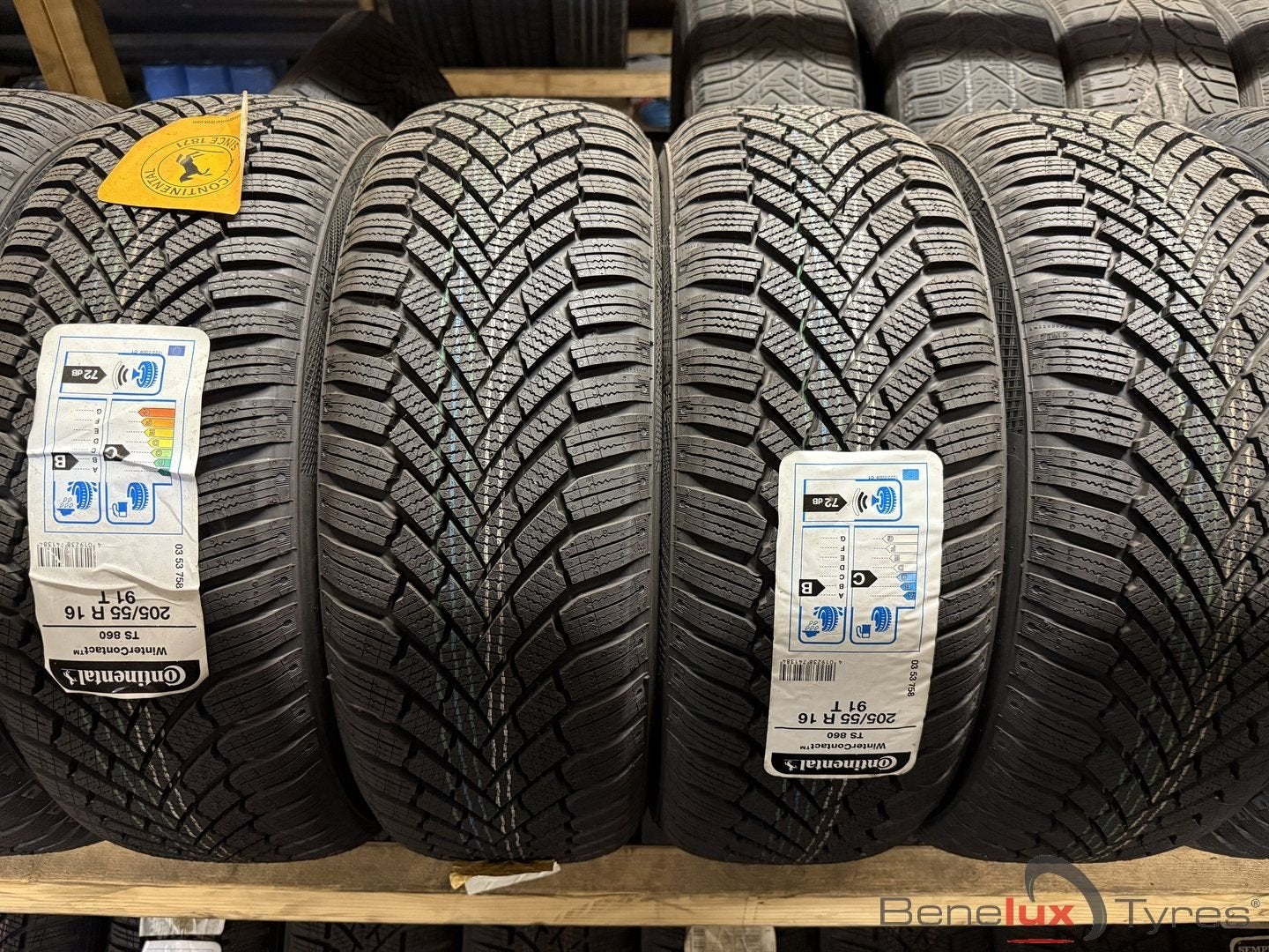 new snow 205/55R16 Continental 205/55 R16 205/55/16 2055516, Auto-onderdelen, Banden en Velgen, -, Nieuw, Band(en), -