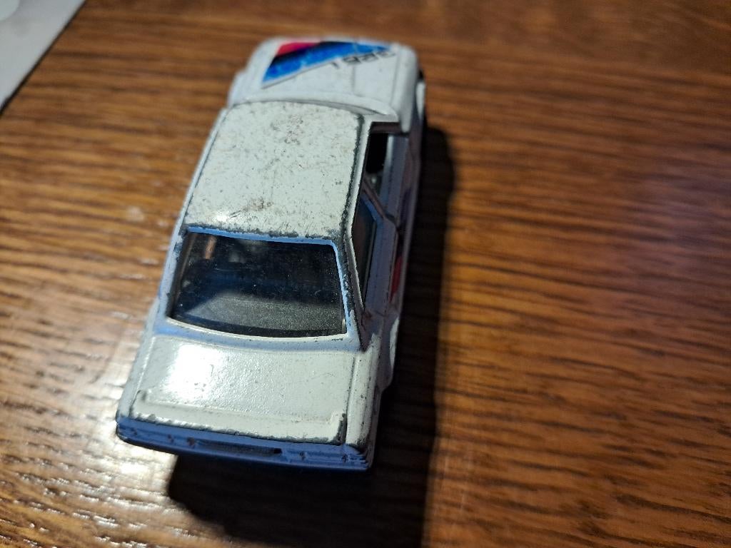 Majorette bmw 325, Hobby en Vrije tijd, Modelauto's | 1:50, Gebruikt, Auto, Majorette, Ophalen of Verzenden