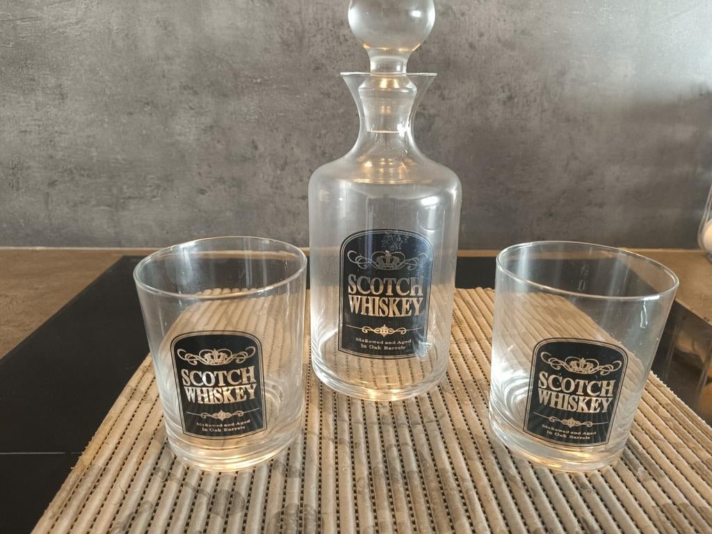 Whisky set, carafe met twee glazen, Ophalen