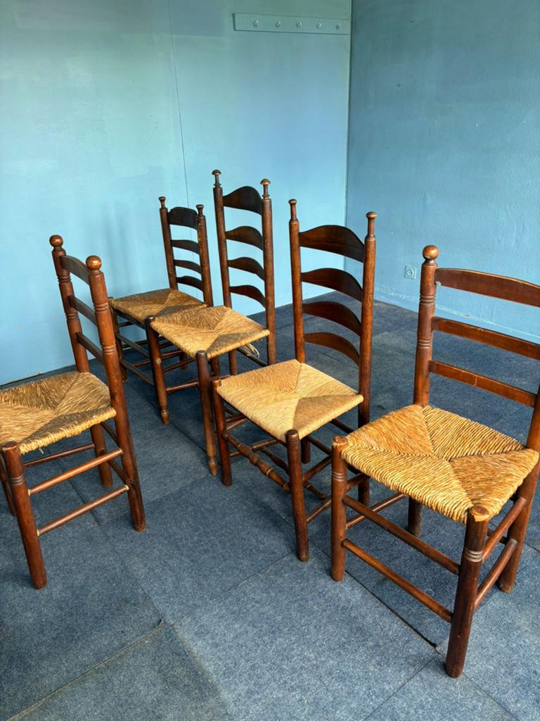 8 chaises anciennes en paille - A DONNER, Enlèvement