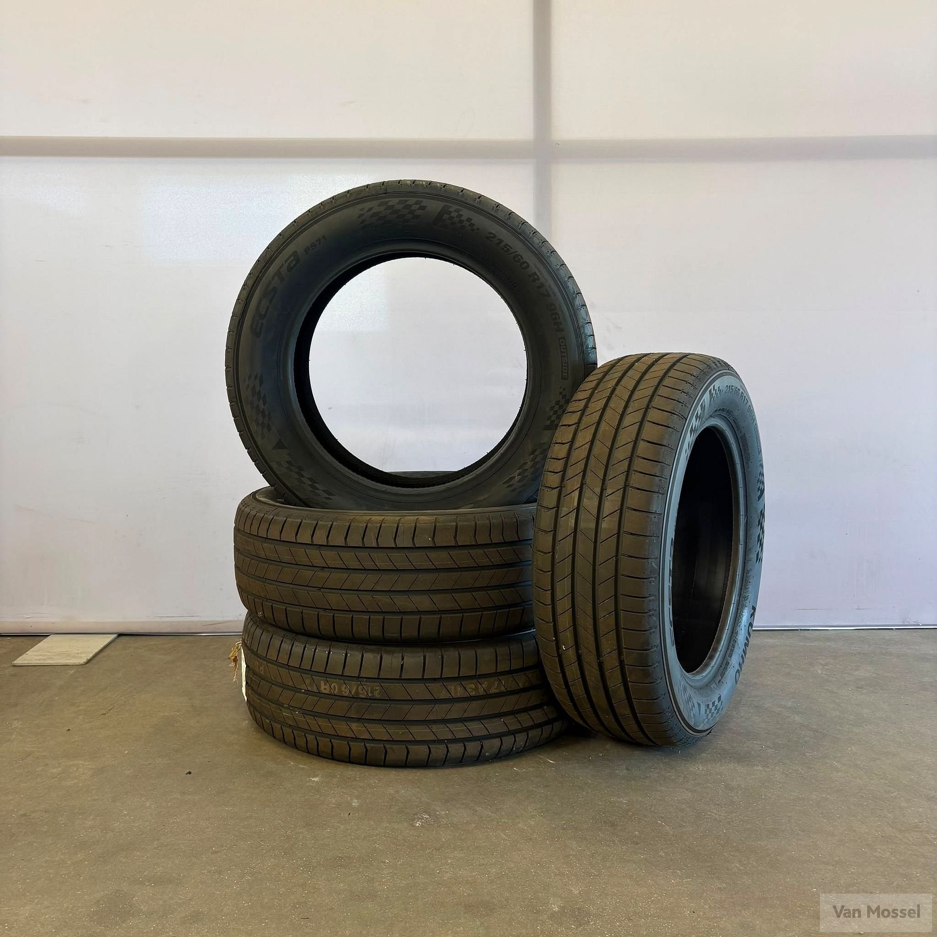 Kumho Ecsta PS71 215/60/R17 96H, 19 inch, -, -, Ophalen of Verzenden