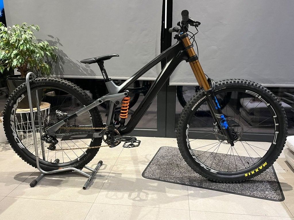 CUBE DOWNHILL mtb/vtt TWO15 HPC SLT maat L CARBON  29", Fietsen en Brommers, Gebruikt, Schijfrem, 53 tot 57 cm, Ophalen