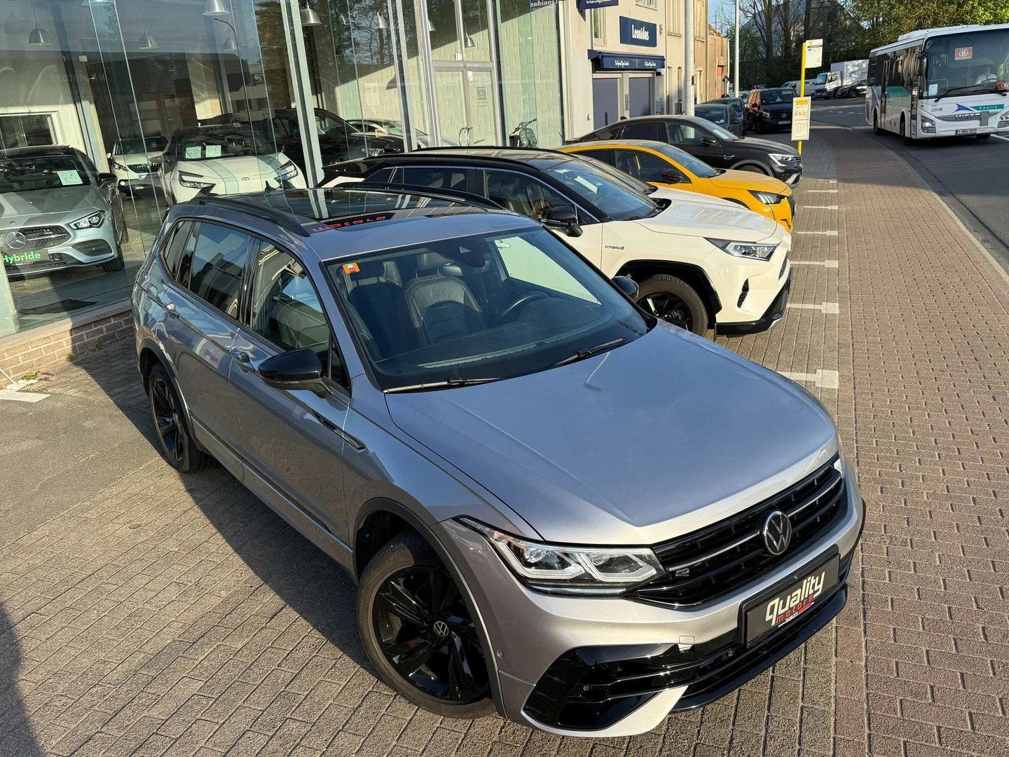 Volkswagen Tiguan Allspace Tiguan 2.0 TDI // - 7zit // R-Lin, Argent ou Gris, Entreprise, 1968 cm³, Noir