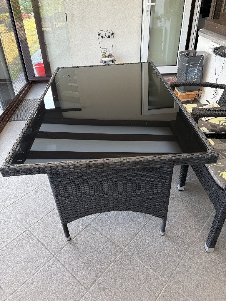 luxe tuintafel, Ophalen, Zo goed als nieuw, Rechthoekig, Kunststof