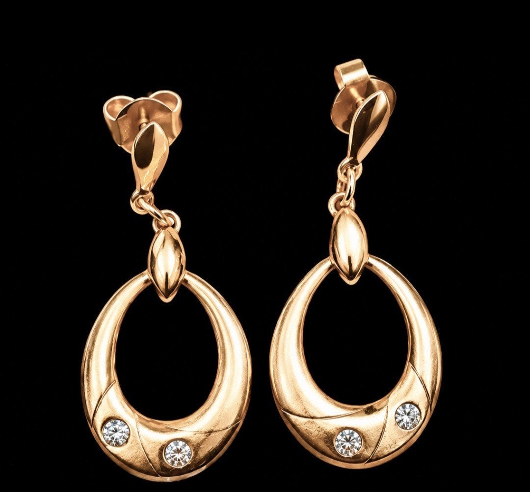 18K GOUDEN OORBELLEN GESTEMPELD MET BRILJANTEN, Hangers, Nieuw, Ophalen of Verzenden, Met edelsteen