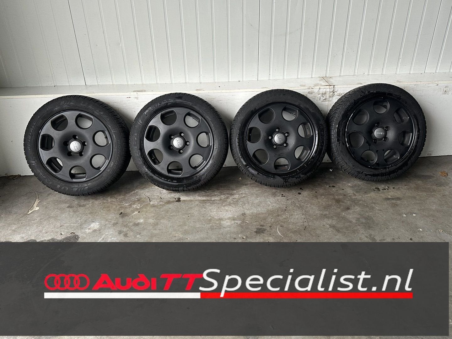 Winterbanden set op 16" velgen Audi A4 ( 2002-2008 ), Ophalen, Gebruikt, -, Banden en Velgen