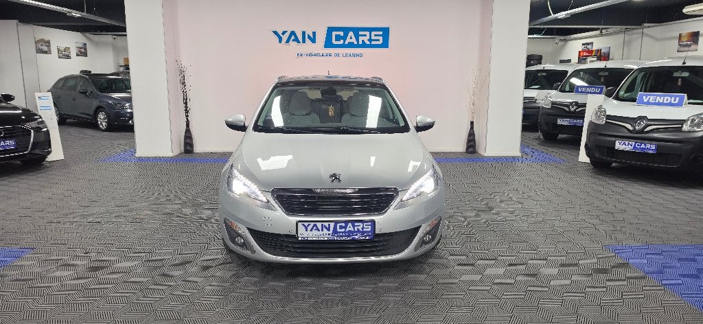 Peugeot 308 | BOITE AUTOMATIQUE | Prêt à immatriculer DISPO, Autos, Achat, Entreprise, Carnet d'entretien, 107 g/km