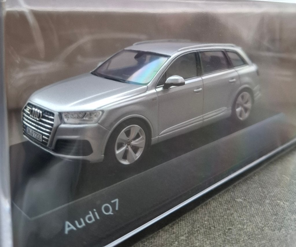 Audi Q7, Hobby & Loisirs créatifs, Voitures miniatures | 1:43, Enlèvement ou Envoi, Neuf, Voiture, Autres marques