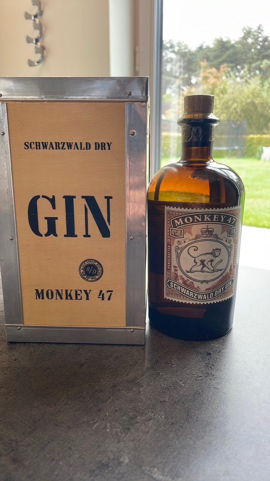 Monkey Distillers Cut 2016, Enlèvement, Neuf