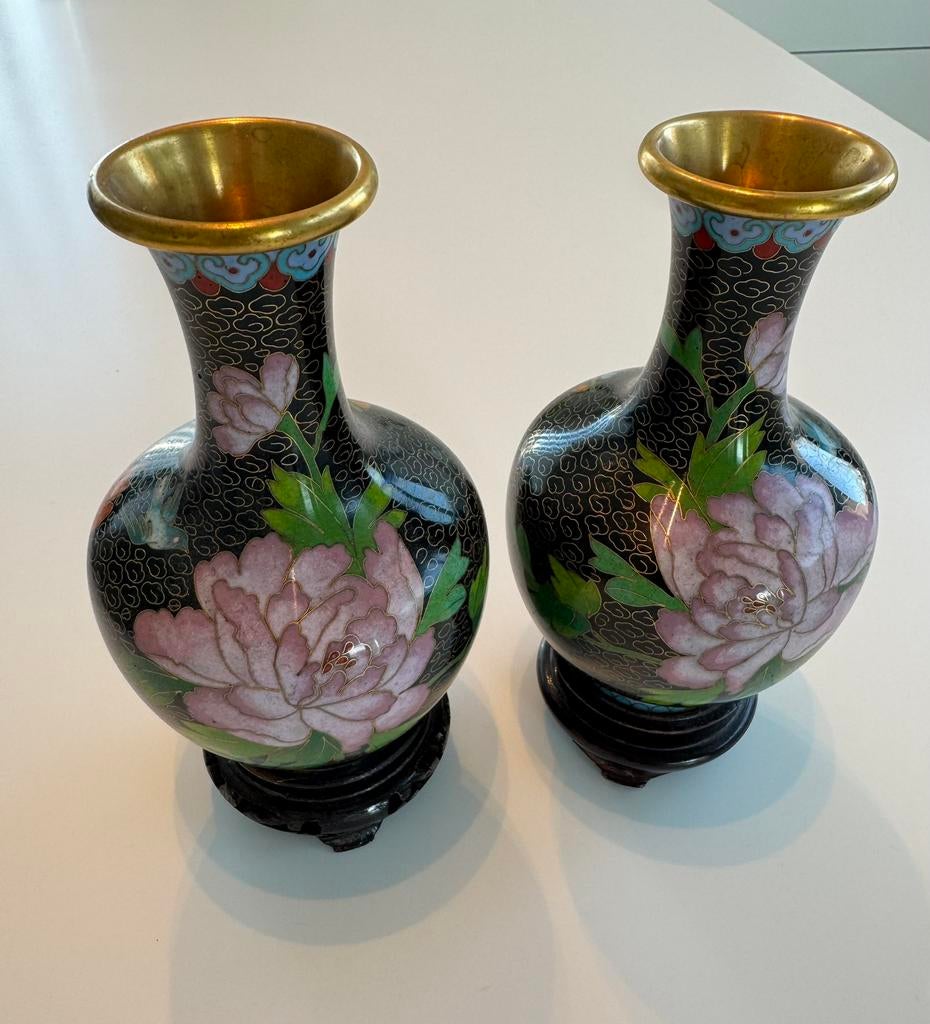 Cloisonné vazen, Ophalen