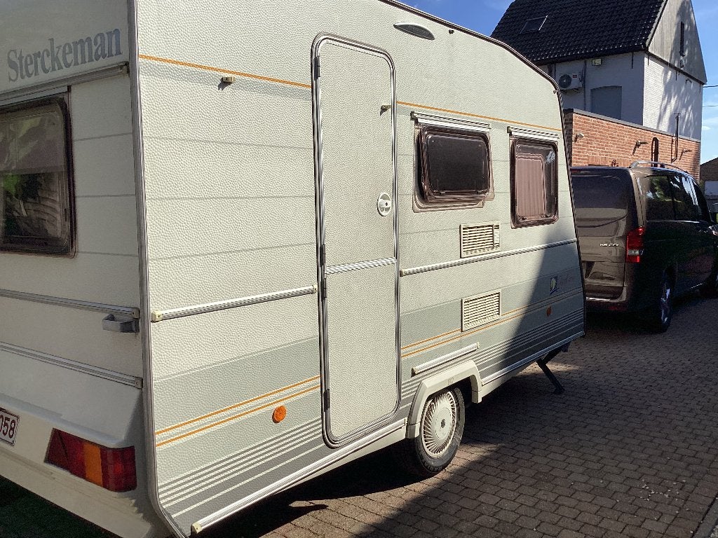 Sterckman Fjord 370e, Caravans en Kamperen, Standaardzit, Sterckeman, Particulier, 500 - 750 kg