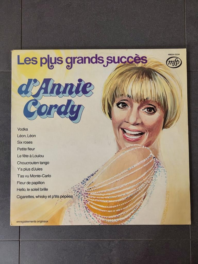 Les Plus Grands Succes d'Annie Cordy, CD & DVD, Enlèvement