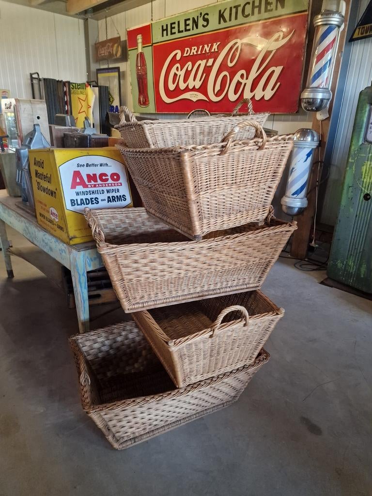 Panier à linge ancien en brocante vintage, Antiquités & Art, Enlèvement