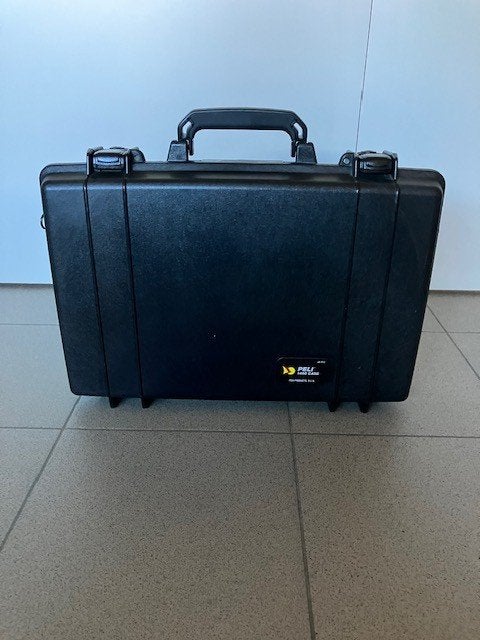 1490CC1 Protector Laptop Case (Peli Case), Computers en Software, Ophalen, Zo goed als nieuw, Plevier, Laptophoes
