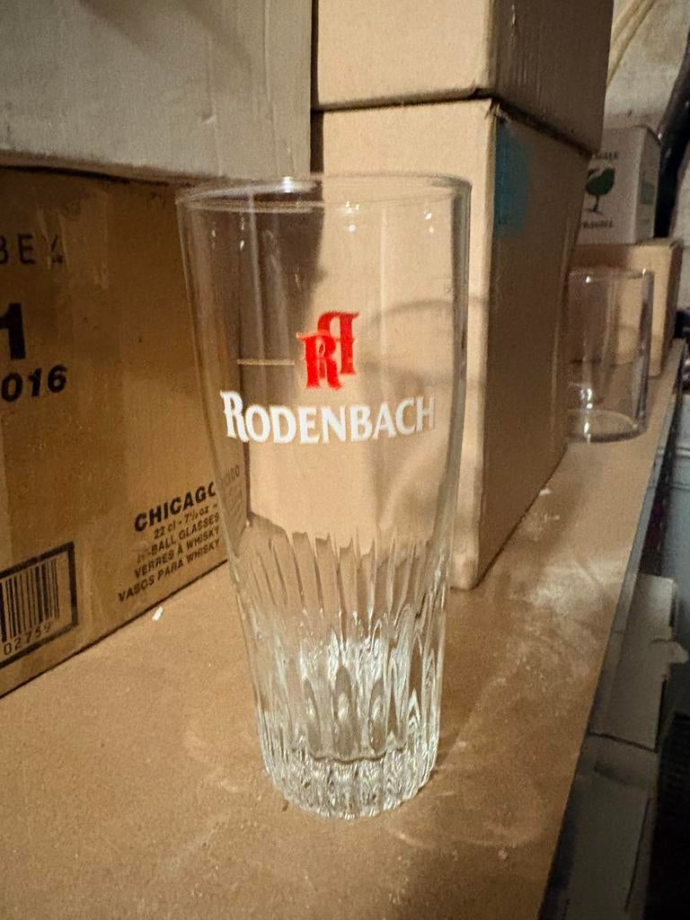 Retro vintage rodenbach glas, Verzamelen, Glas en Drinkglazen, Ophalen, Nieuw, Bierglas
