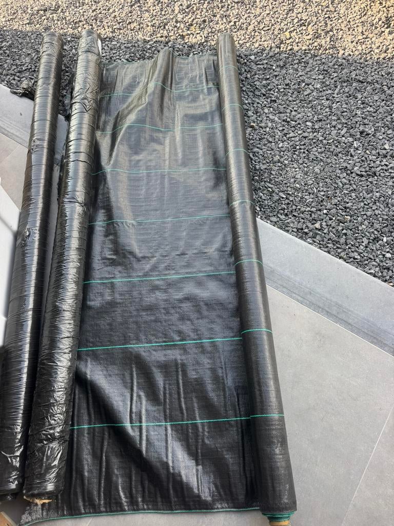 Membrane anti mauvaise-herbe, Enlèvement, Neuf
