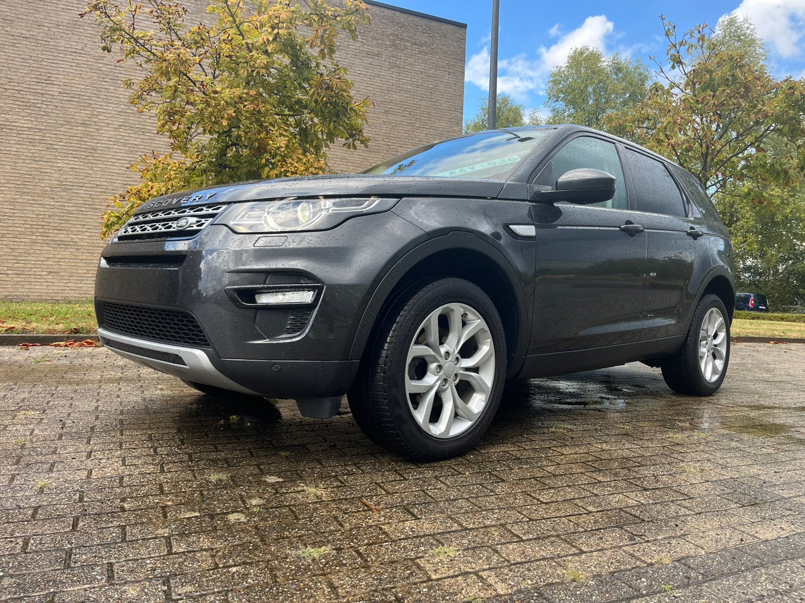 Land Rover Discovery sport 2.0Td4  2018/130000 km, Autos, Land Rover, Cuir, Argent ou Gris, Achat, Entreprise