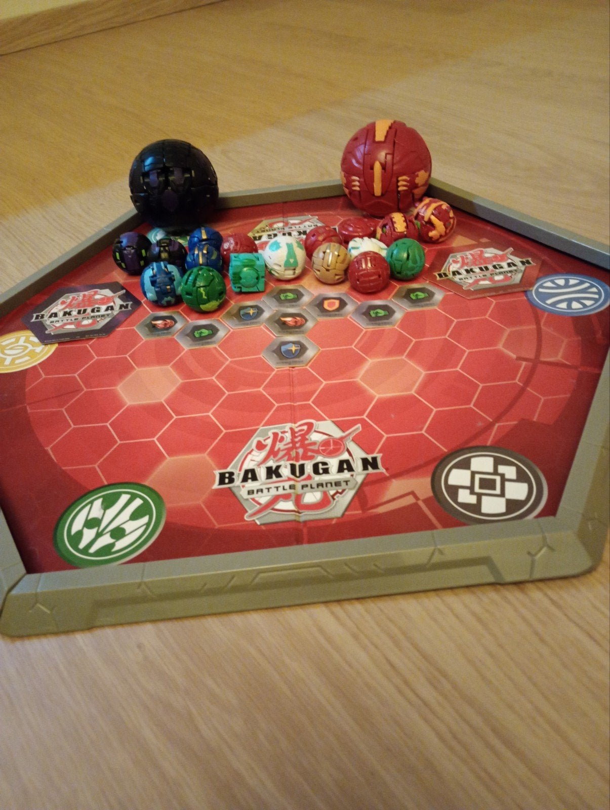 Bakugan speelbord en figuren, Collections, Enlèvement
