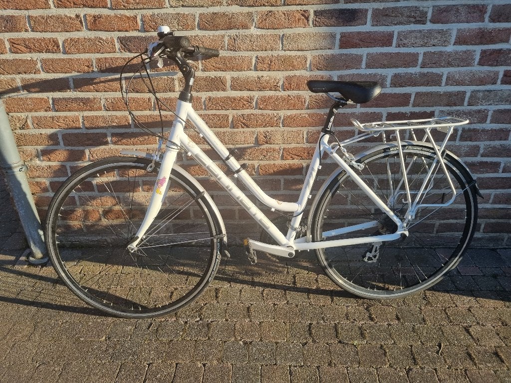 Damesfiets te koop - goede staat - Beverst, Enlèvement, Utilisé, Autres marques, Accès (extra) bas