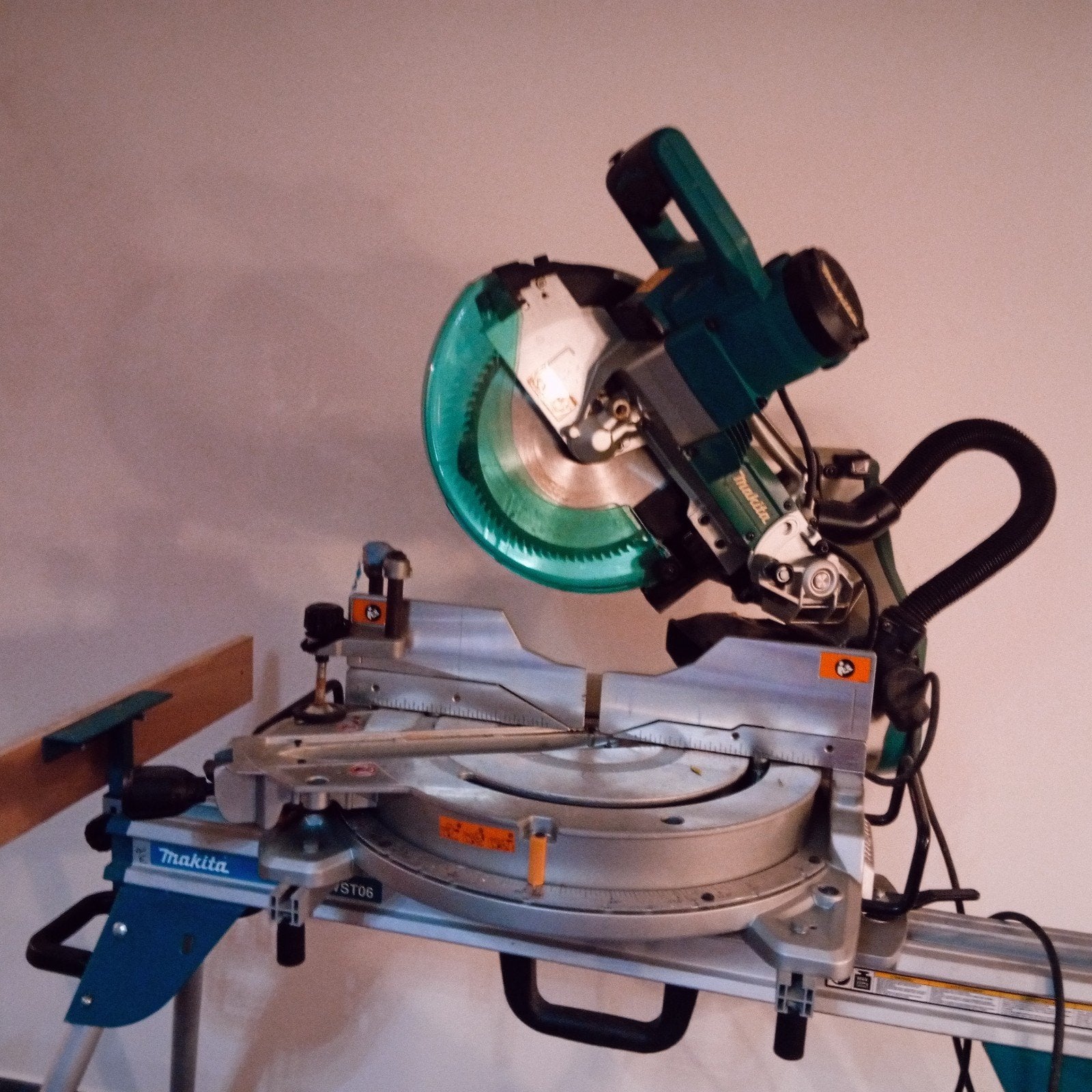 Makita LS1019L afkortzaag en verstekzaag .Dewalt, Festool ,, Ophalen, 70 mm of meer, Zo goed als nieuw, Makita