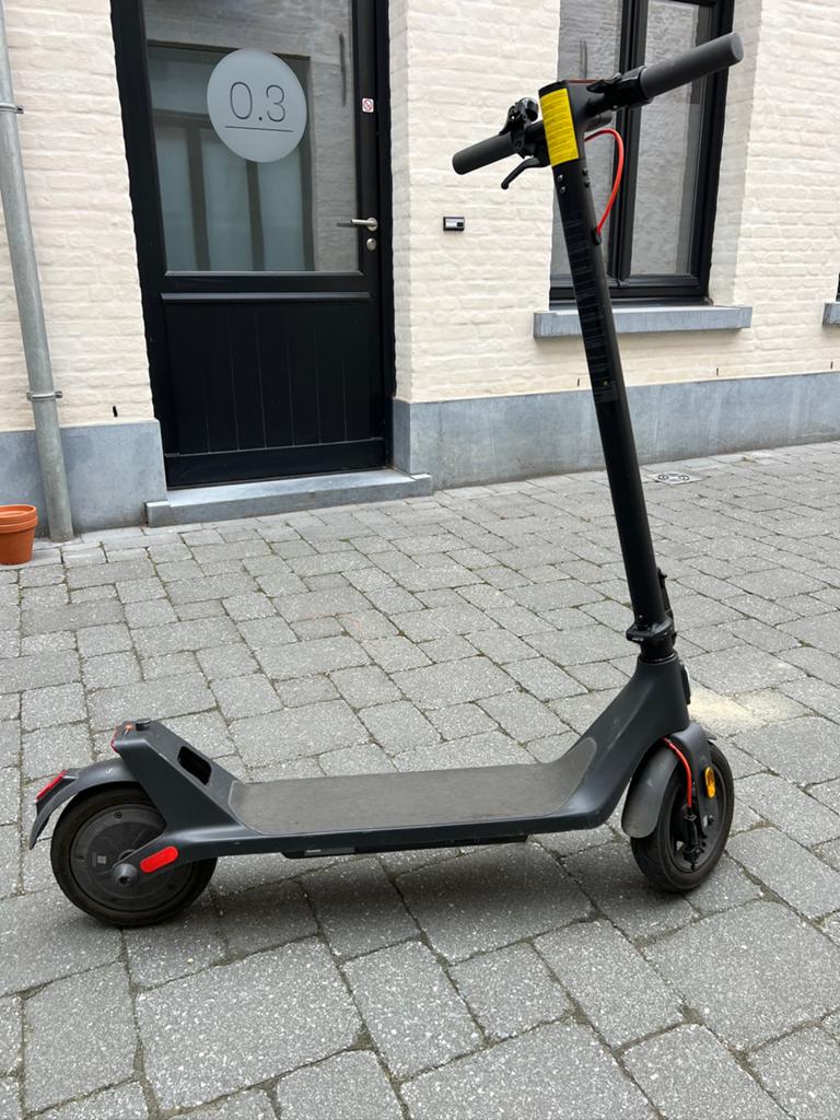 XIAOMI KickScooter 4Lite EU 2nd Gen, Enlèvement, Comme neuf, Step électrique (E-scooter)