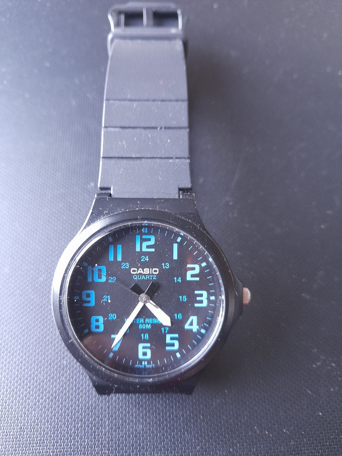 casio mw-240-2bvdf collection "youth, Bijoux, Sacs & Beauté, Enlèvement ou Envoi, Bleu