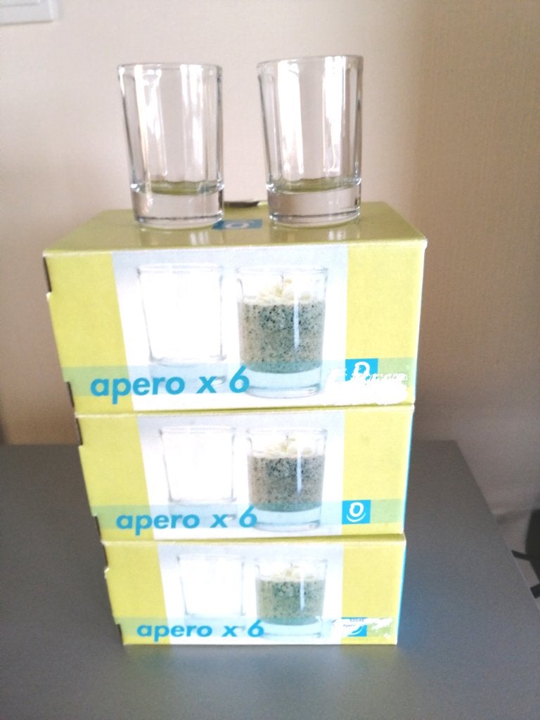 18 aperitiefglaasjes., Ophalen, Zo goed als nieuw