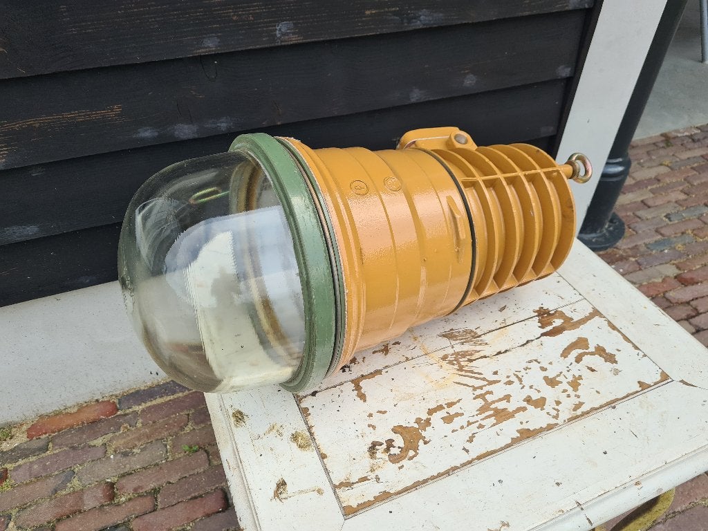 4 Oude industriële explosiefvrije lampen, Hoog 60 cm, Antiek en Kunst, Ophalen