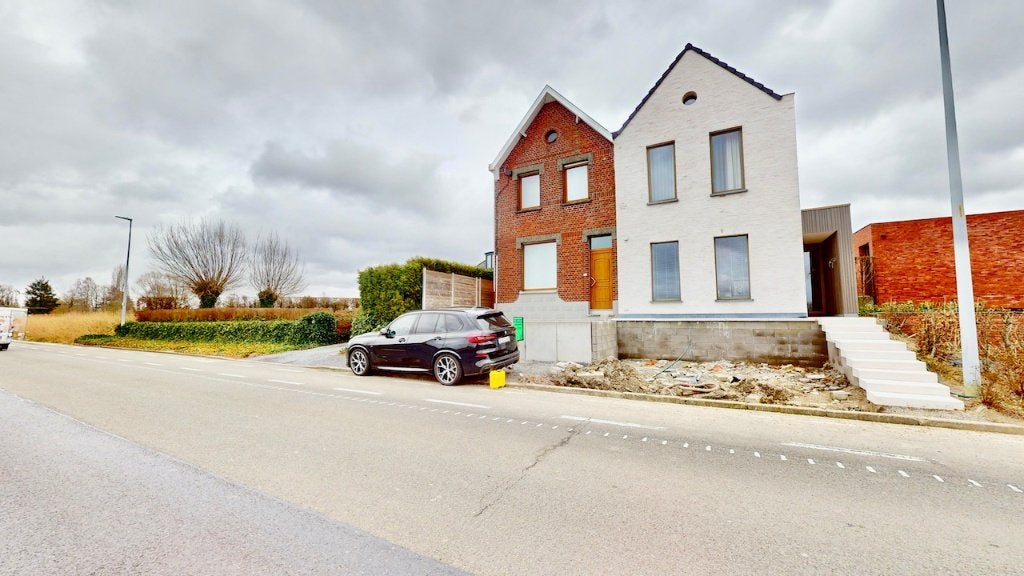 Half-open woning te huur te Lauwe, Immo, 87 m², Lauwe, 2 kamers, Hoekwoning