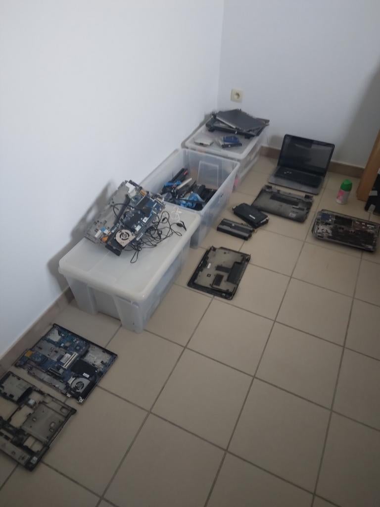 Aandacht, stopzetting hobby, diverse laptops en computers, Computers en Software, Desktop Pc's, Ophalen of Verzenden