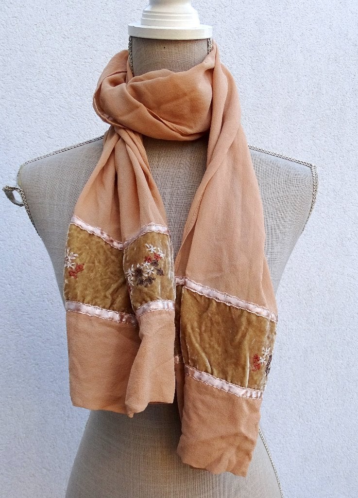 Prachtige zijden sluier en fluwelen sjaal, Kleding | Dames, Ophalen of Verzenden, Zo goed als nieuw