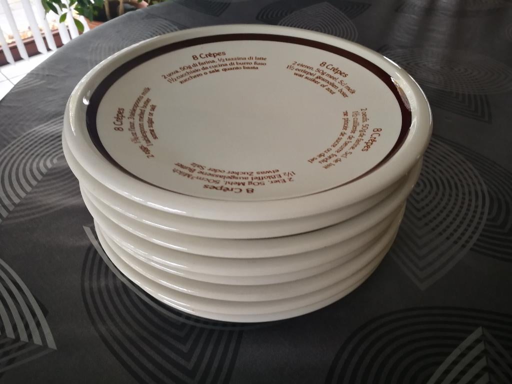 8 vintage pannenkoekenborden, Huis en Inrichting, Keuken | Servies, Ophalen, Zo goed als nieuw, Porselein, Bord(en)