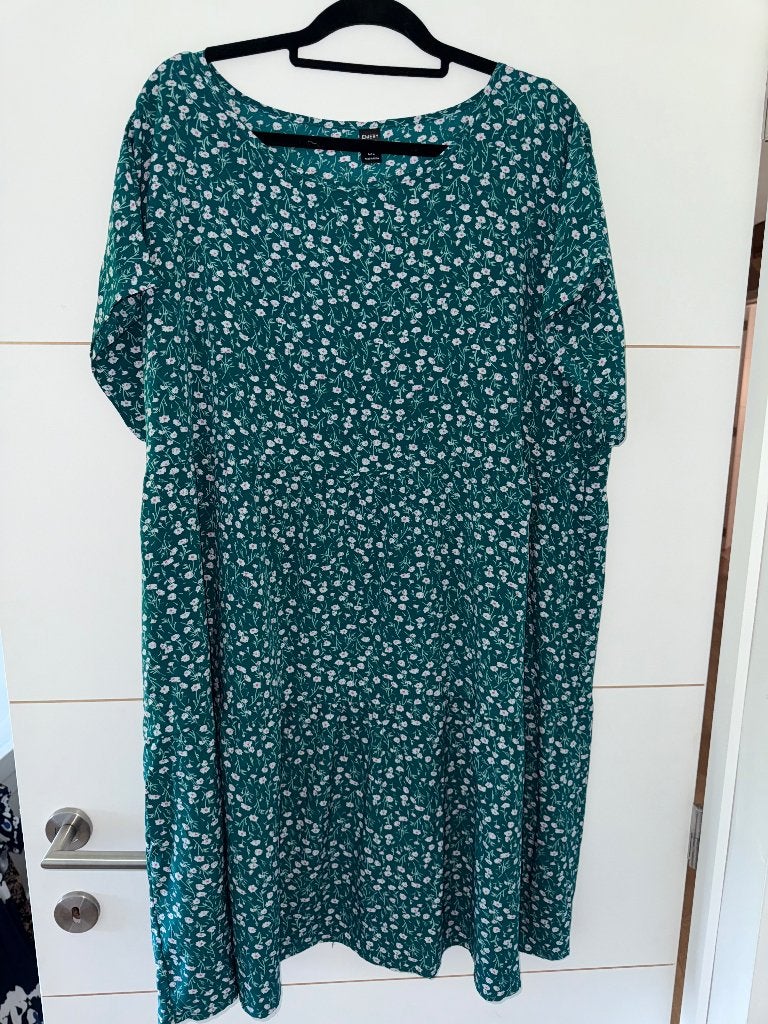 Robe Emery Rose vert à motifs fleurs, Kleding | Dames, Grote Maten, Jurk, Nieuw, Emery rose, Ophalen of Verzenden