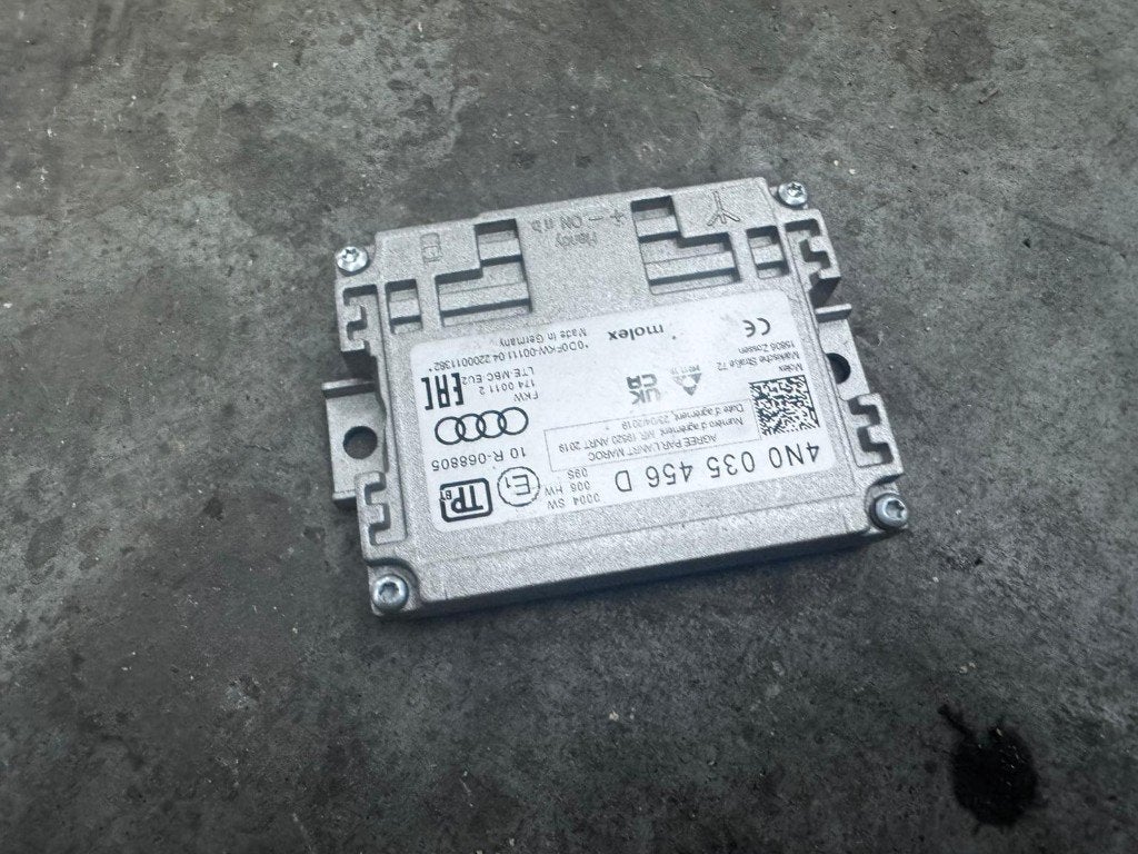 Porsche Cayenne/Taycan telefoonantenneversterker, Ophalen, Gebruikt, Porsche