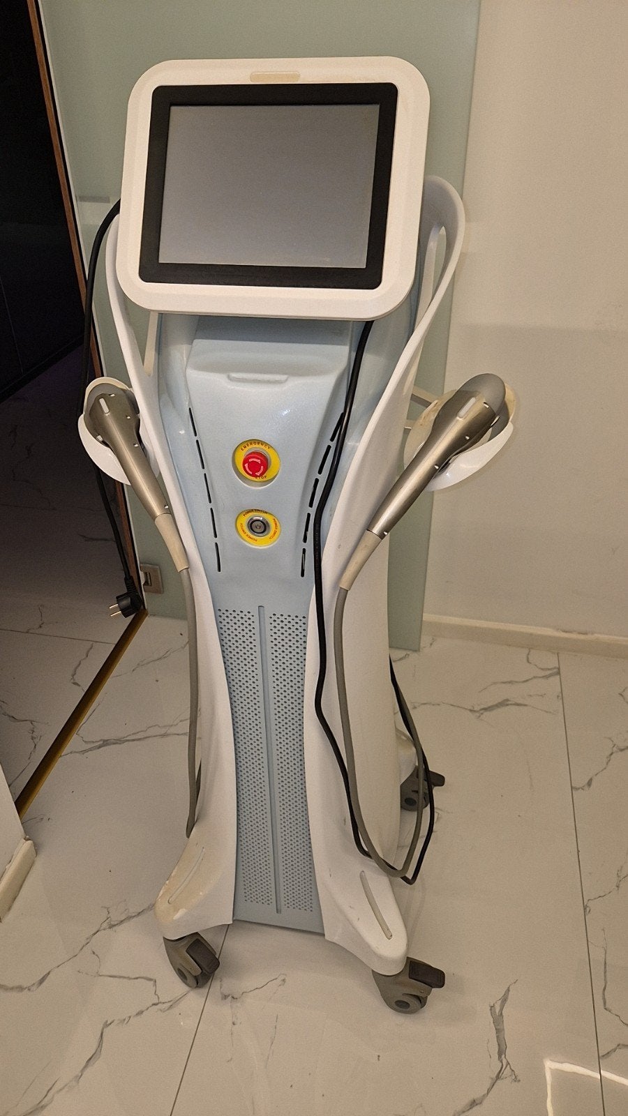 Professionele 7D HIFU Machine – Tweedehands, Elektronische apparatuur, Ophalen