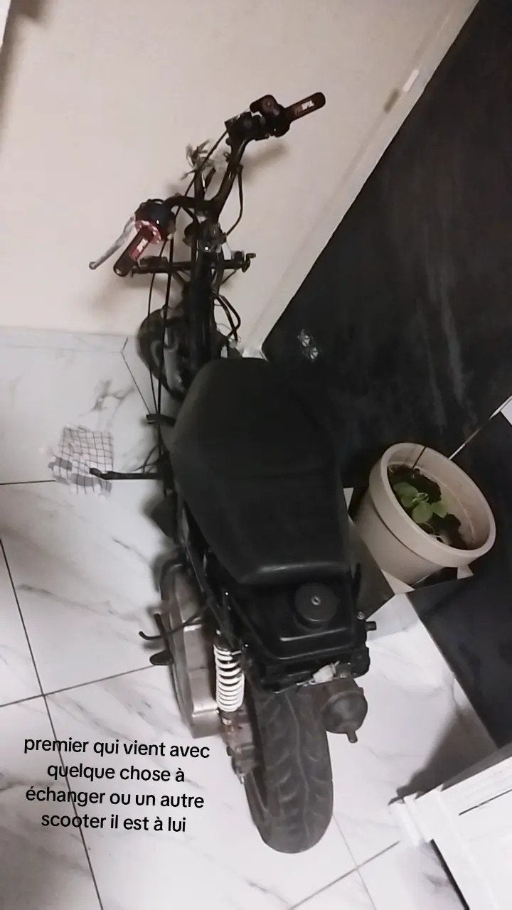 scooter, Enlèvement ou Envoi