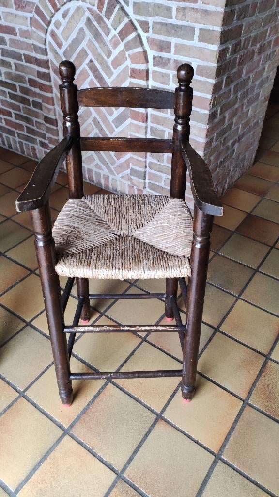 Hoge kinderstoel met rieten zitting -te renoveren naar smaak, Kinderen en Baby's, Kinderstoelen, Ophalen, Gebruikt, Overige typen