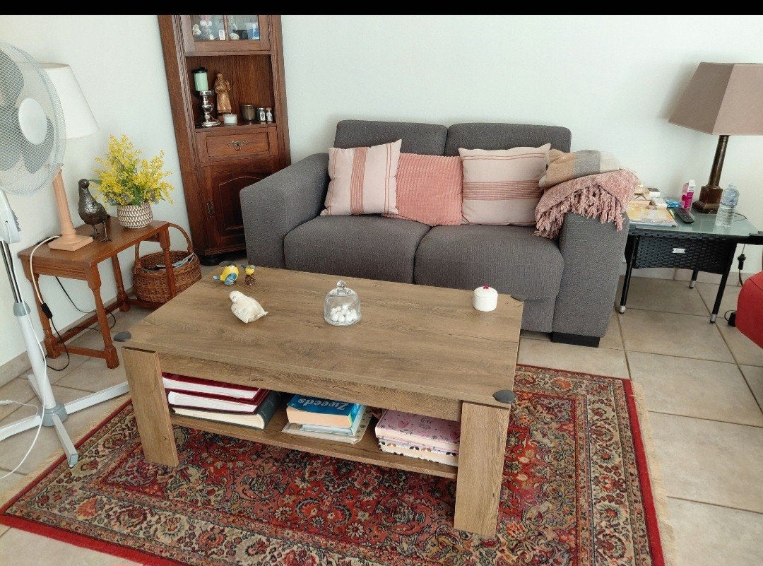 Salontafel in goede staat, 3 jaar oud
1m10 op 60 cm. 1 plek, Ophalen