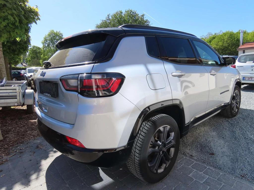 Jeep Compass Compass PHEV 1.3 Turbo eAWD Limited 11000eur NE, Cuir, Argent ou Gris, Achat, Entreprise