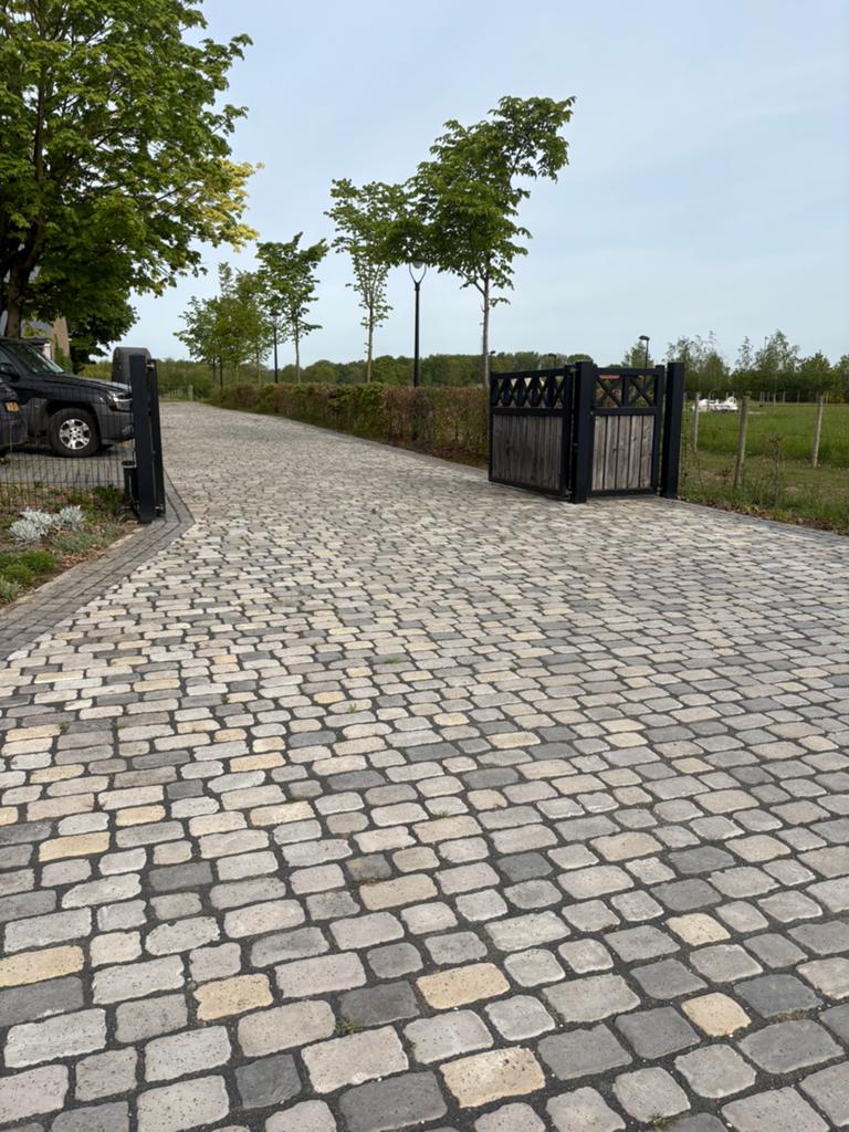 Courtstones, beton kasseien 215 m2, Tuin en Terras, Ophalen, Zo goed als nieuw, Beton, Klinkers