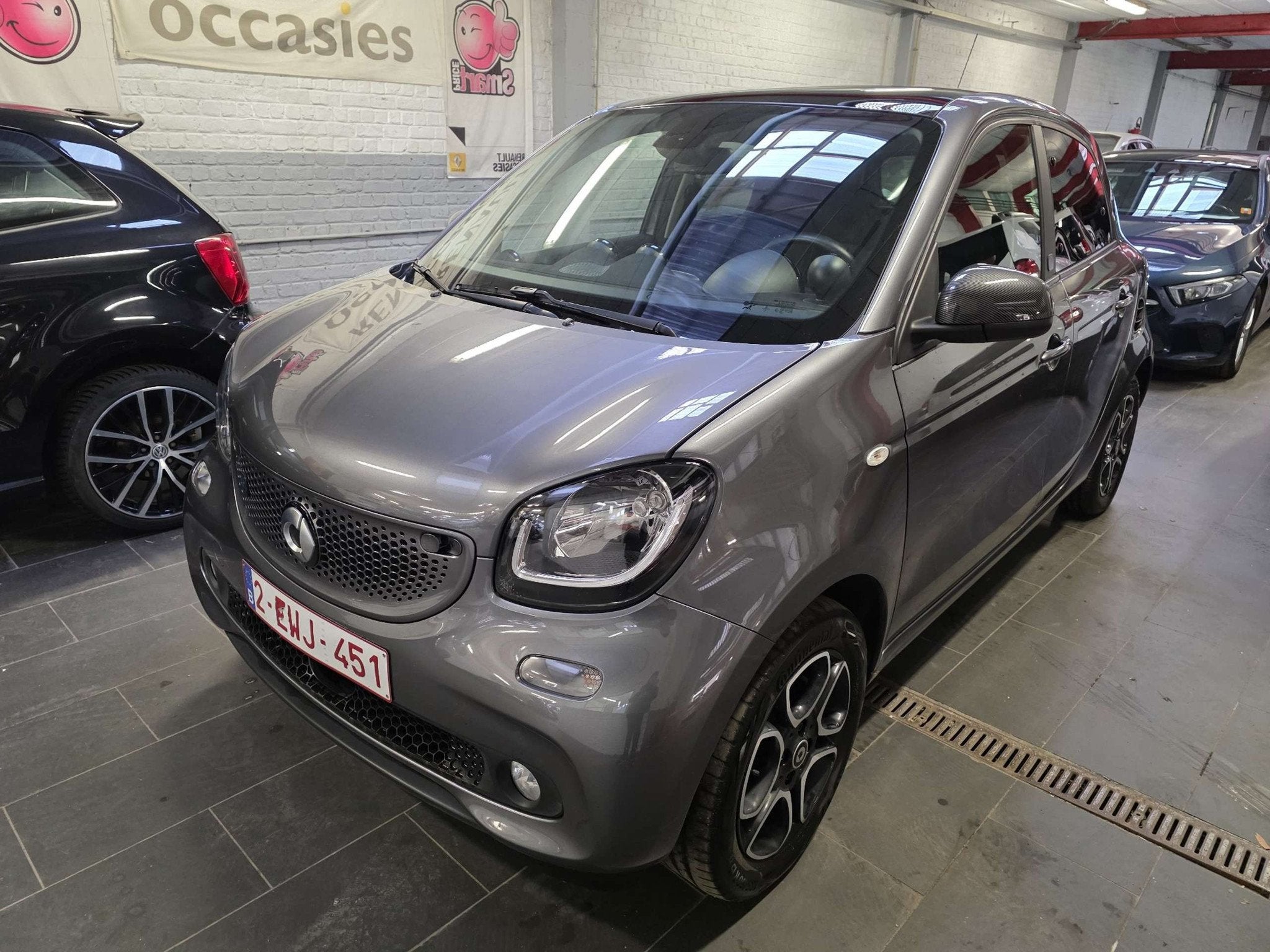 Smart Forfour EQ passion et 1 an de garantie (automatique), Autos, Cuir, Argent ou Gris, Achat, ForFour