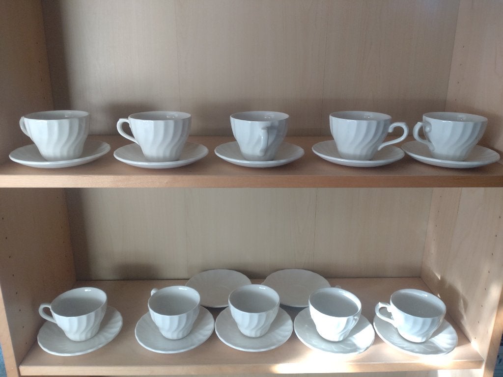 Service à café 10 personnes Churchill's made in England, Enlèvement ou Envoi, Céramique, Utilisé, Classique