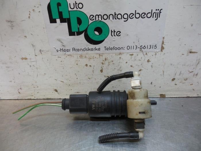 Pompe lave-glace avant d'un Volkswagen Caddy (Caddy 04-), Volkswagen, -, 3 mois de garantie, Utilisé