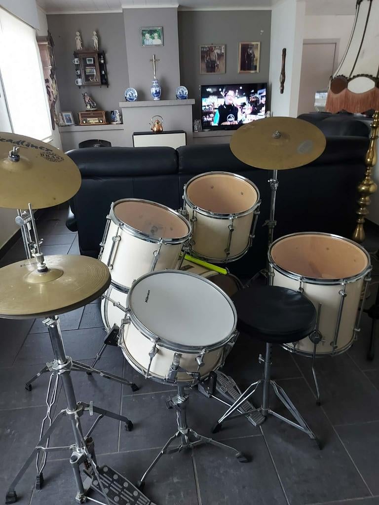 Complete drumstel merk sonor, Musique & Instruments, Batteries & Percussions, Enlèvement, Sorento